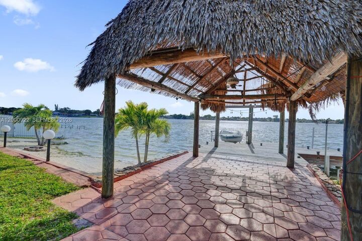 Property Photo:  17501 NW 85th Ave  FL 33015 