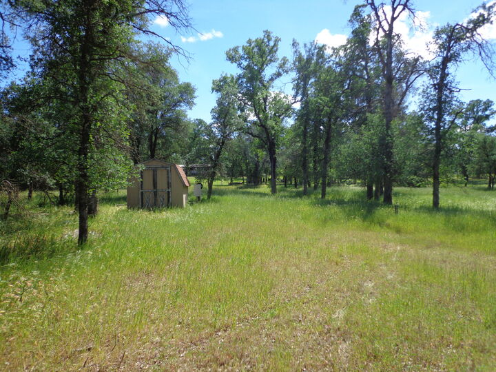 Property Photo:  18287 Sterling Place  CA 96022 