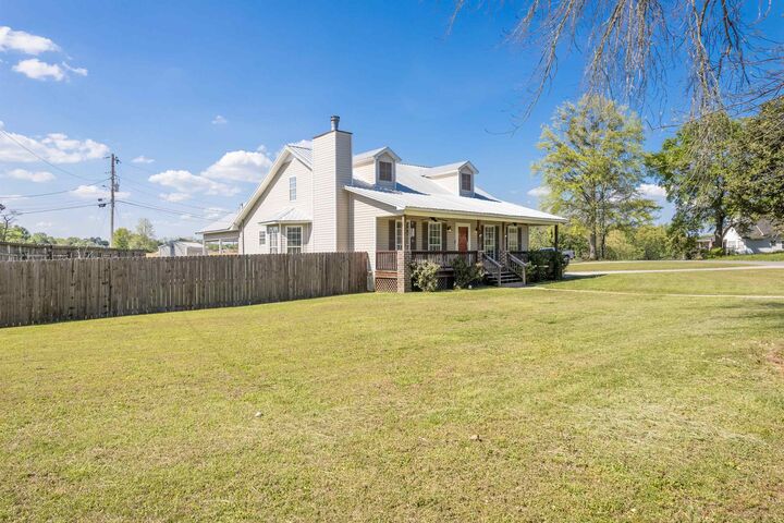 Property Photo:  1506 Bower Dr SE  AL 35055 