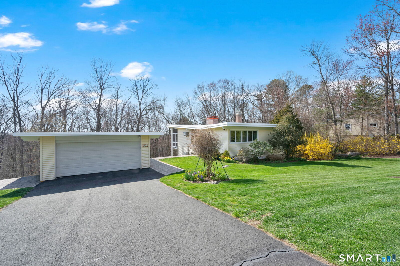 Property Photo: 93 Cedar Ridge Drive CT 06033