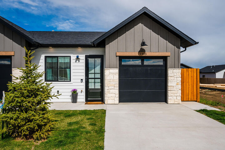 Property Photo:  1335 Duncan Drive  WY 82801 