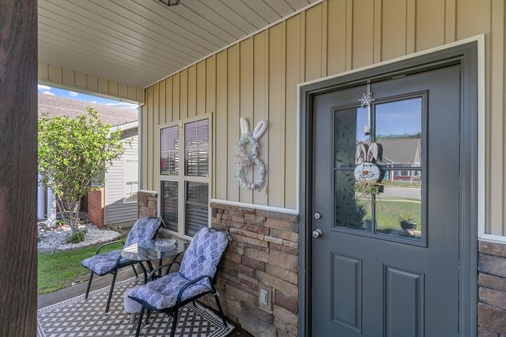 Property Photo:  121 Heyward  AL 36303 