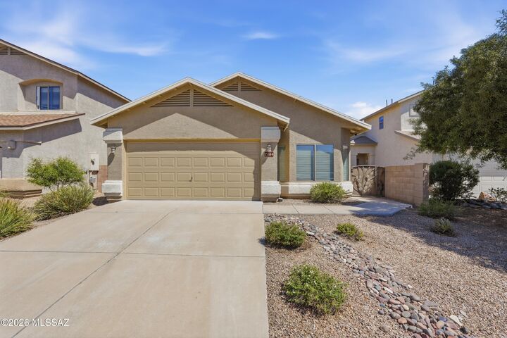 Property Photo:  2384 W Rau River Road  AZ 85705 