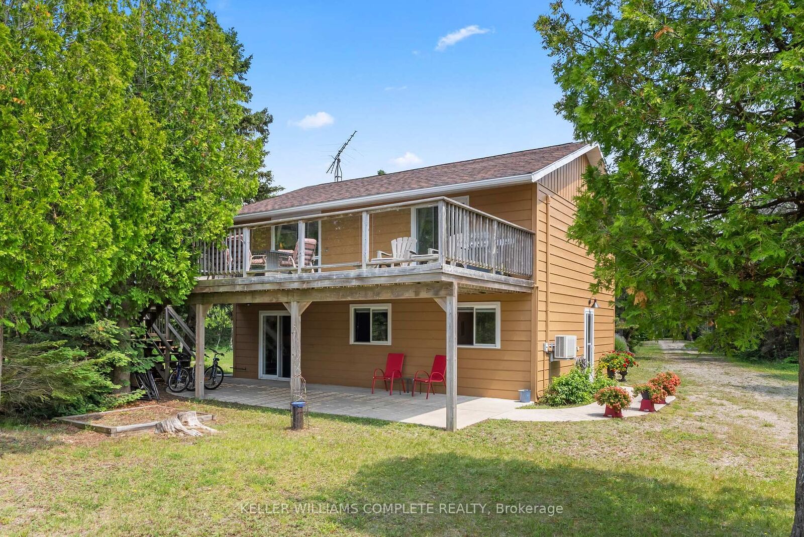 Property Photo: 1020 Dorcas Bay Road ON N0H 2R0