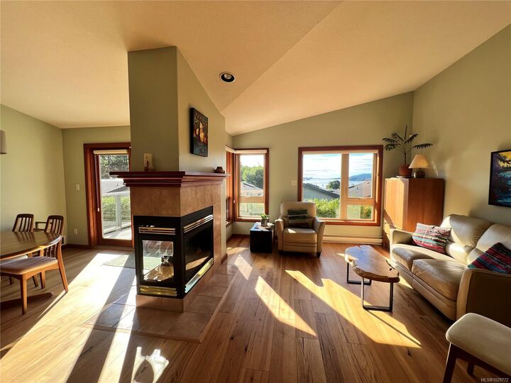 Property Photo: 133 Corbett Rd #14 BC V8K 2W6