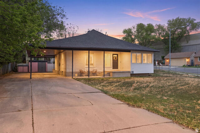 526 W Winchester St