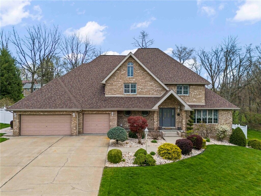 Property Photo:  612 James Drive  PA 15012 