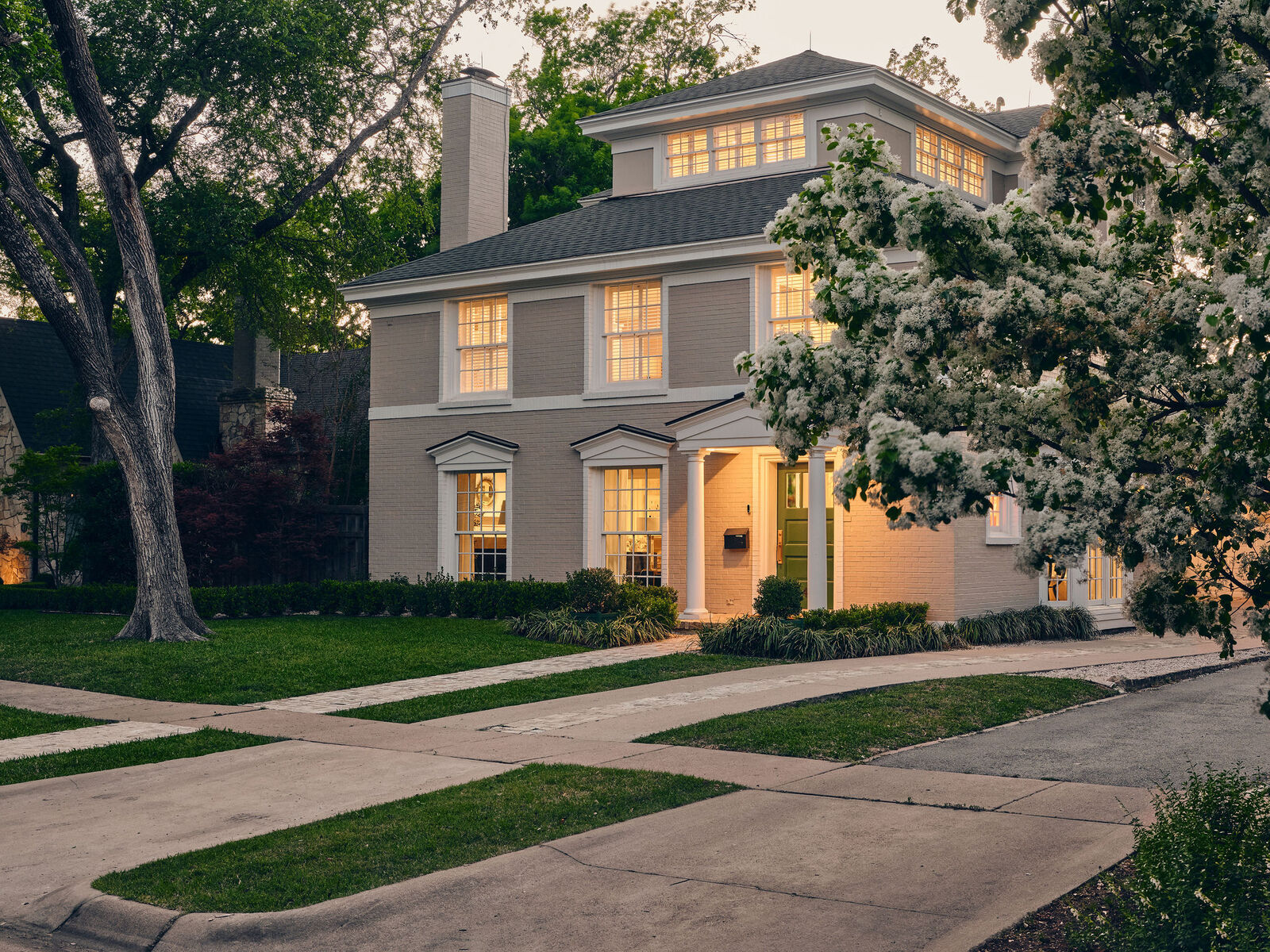 Property Photo: 2412 Jarratt Avenue TX 78703