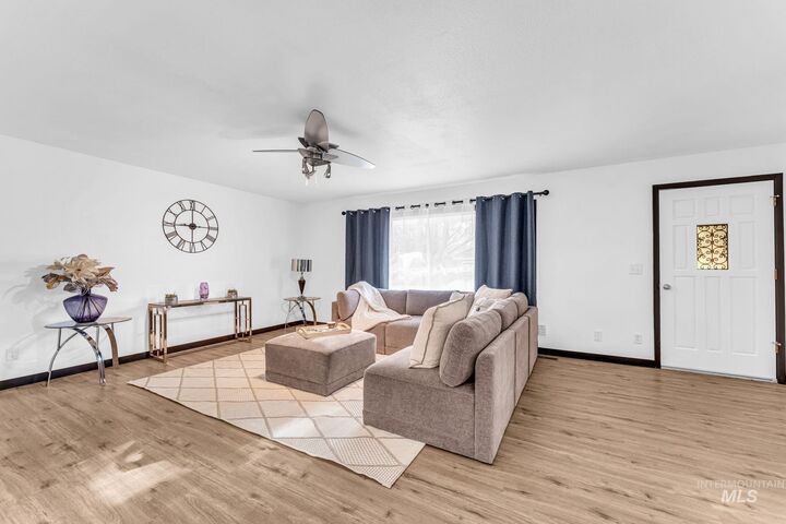 Property Photo: 103 Rainbow Cir ID 83316