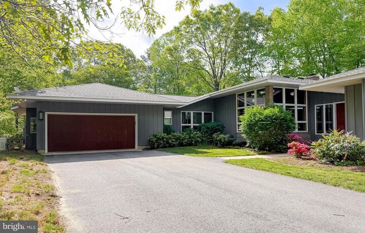 Property Photo:  41249 Brenda Court  MD 20650 