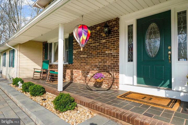 Property Photo:  6 Camila Drive  NJ 08867 