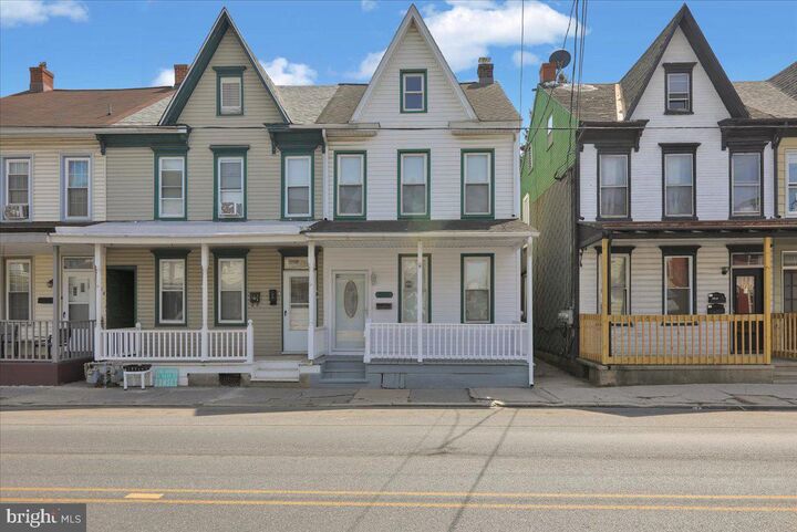 Property Photo:  218 Lehman Street  PA 17046 