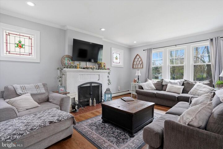 Property Photo:  60 Abernethy Drive  NJ 08618 