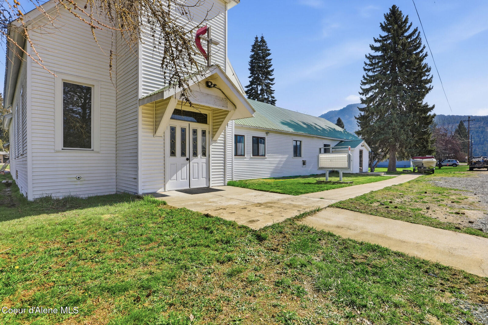 Property Photo: 116 W 2nd Ave ID 83811