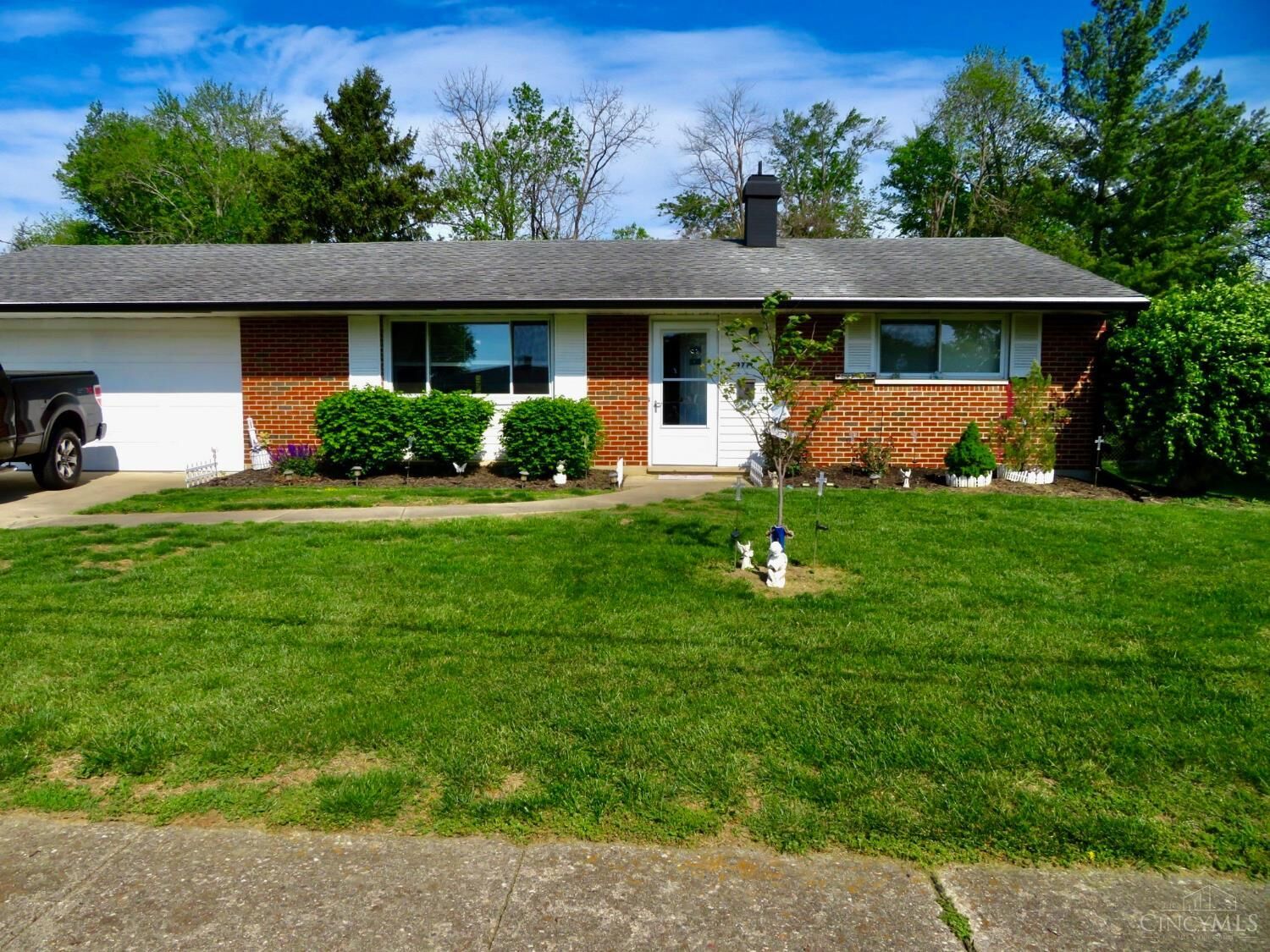 Property Photo: 977 Seminole Trail OH 45150