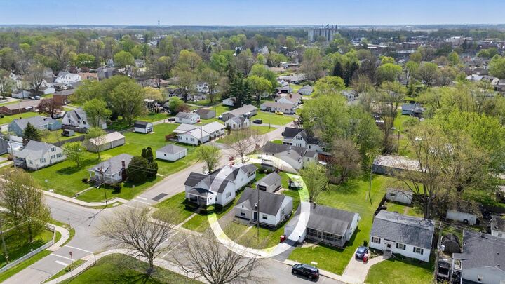 Property Photo:  208 Park Avenue  OH 43140 