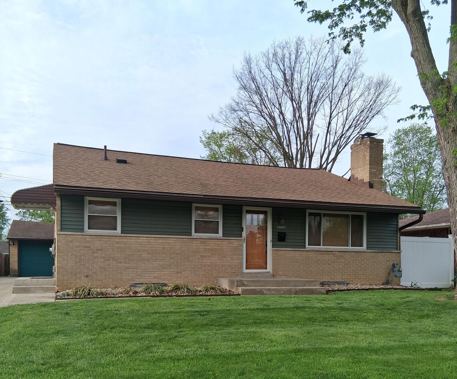 Property Photo:  3735 Conway Drive  OH 43227 