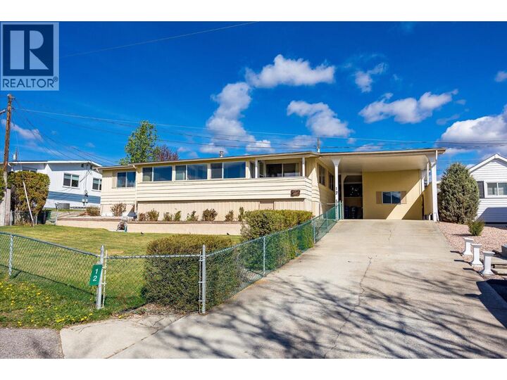 Property Photo:  2098 Boucherie Road 12  BC V4T 2A5 