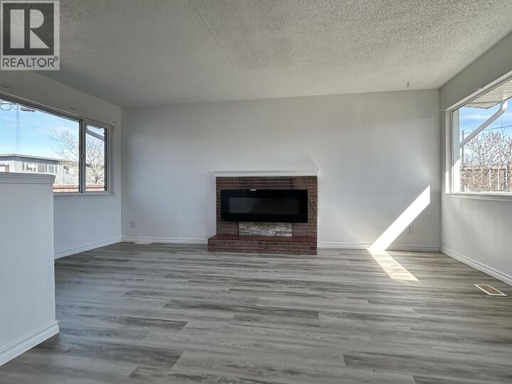 Property Photo: 1016 Irwin Street BC V2M 2Y2