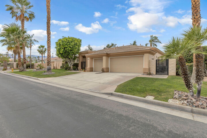 Property Photo:  44397 Mesquite Drive  CA 92210 