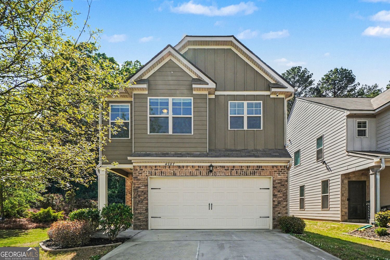 Property Photo:  4987 Rapahoe Trail  GA 30349 
