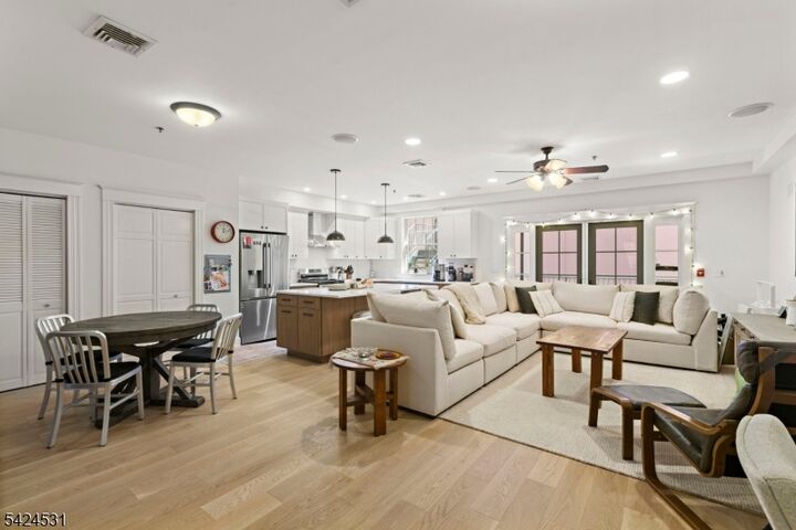 Property Photo:  315 Grand St 3  NJ 07030 