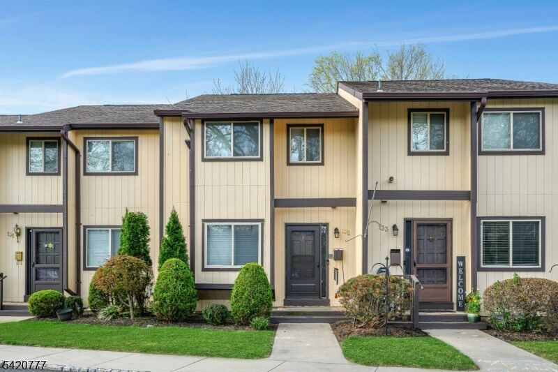 Property Photo:  132 Chelsea Way  NJ 08807 