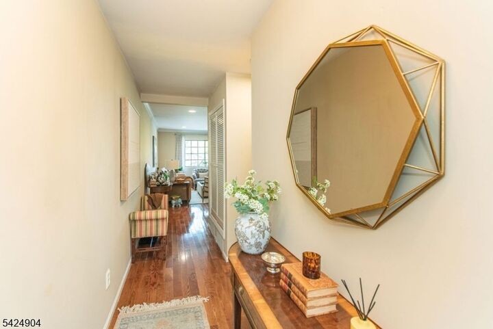 Property Photo:  802 Thoreau Ct  NJ 07430 