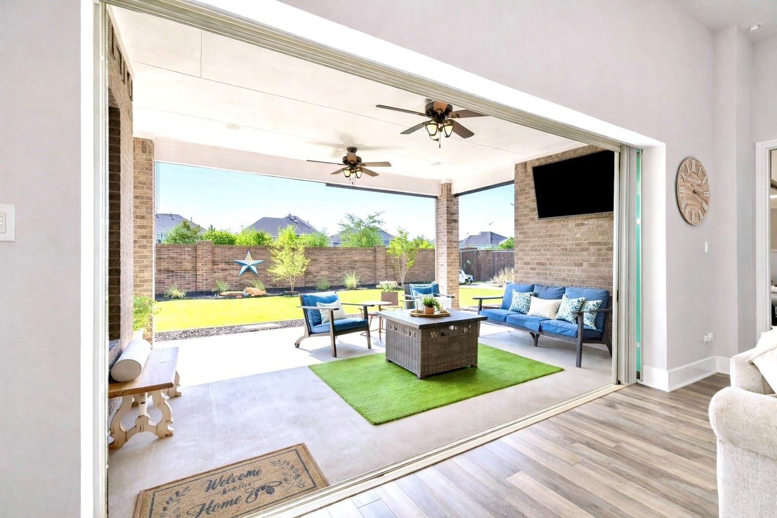 Property Photo: 1934 Mustang Bluff Lane TX 77494