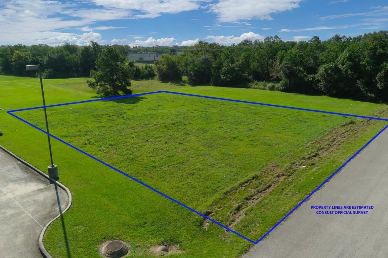 Property Photo:  1100 6th Street  TX 77571 