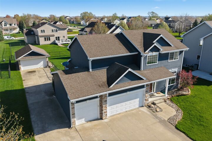 Property Photo:  4206 NW 2nd Court  IA 50023 