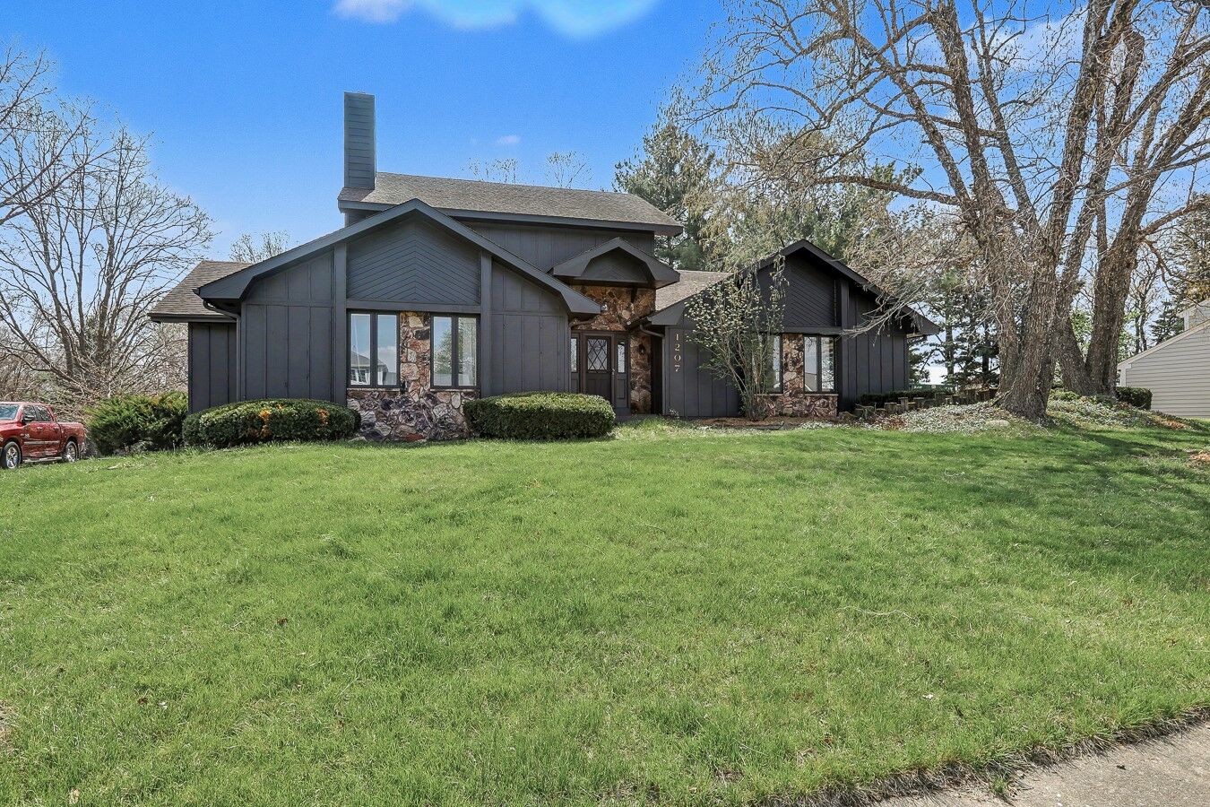 Property Photo: 1207 Bruce Lane IA 50219