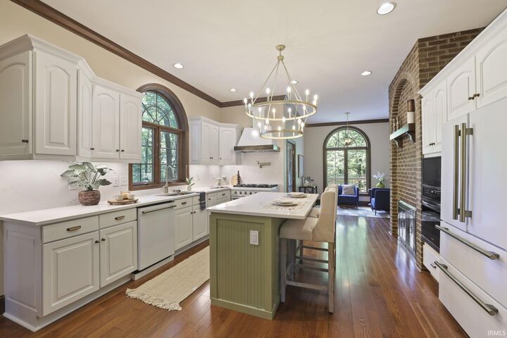 Property Photo: 3712 E Devonshire Lane IN 47408