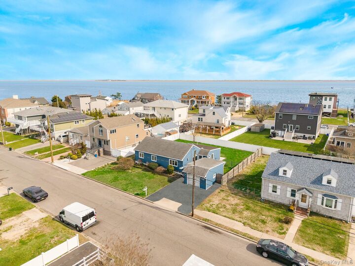 Property Photo: 33 E Seacrest Avenue NY 11757