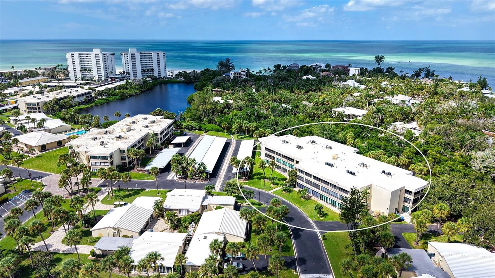 Property Photo:  225 Hourglass Way 202  FL 34242 