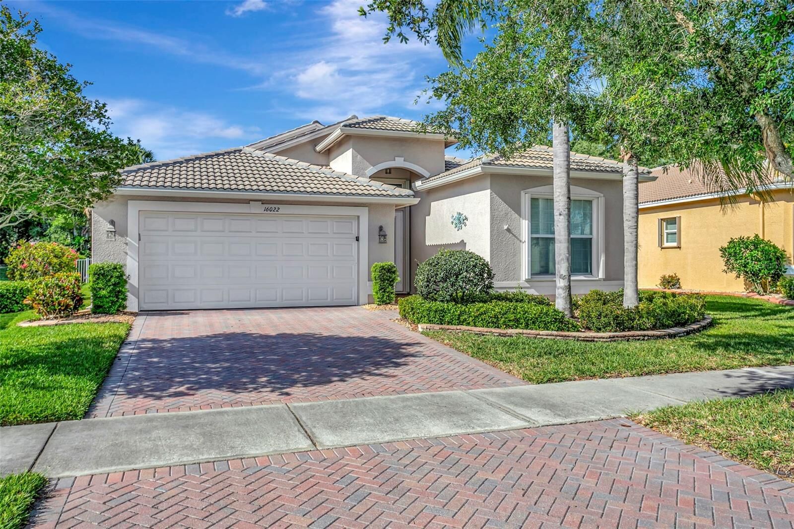 Property Photo: 16022 Golden Lakes Drive FL 33598