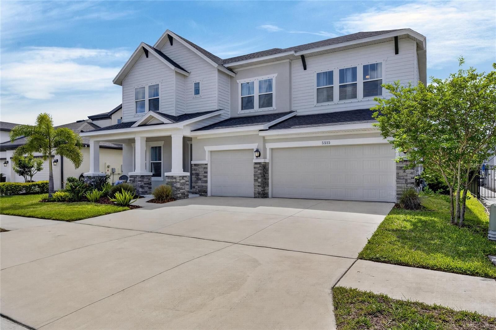 Property Photo: 5515 Madrigal Way FL 33572