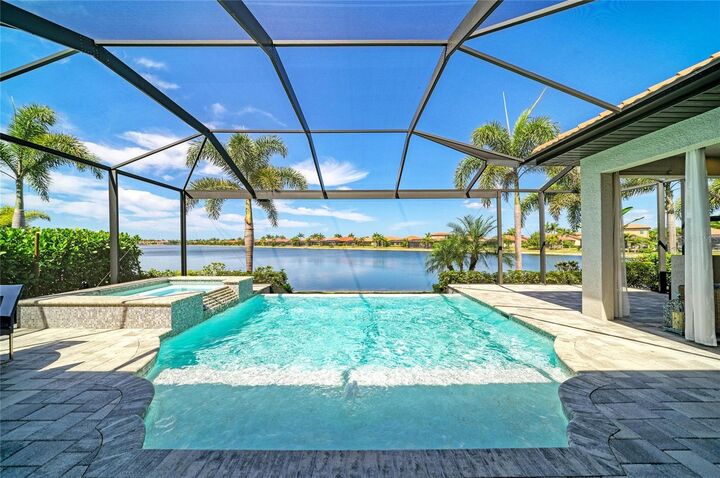 Property Photo:  352 Maraviya Boulevard  FL 34275 
