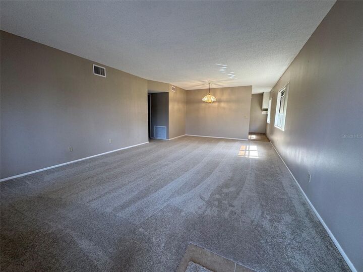 Property Photo: 2402 Ecuadorian Way 40 FL 33763