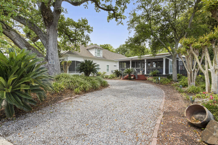 Property Photo:  614 2nd Street  MS 39501 