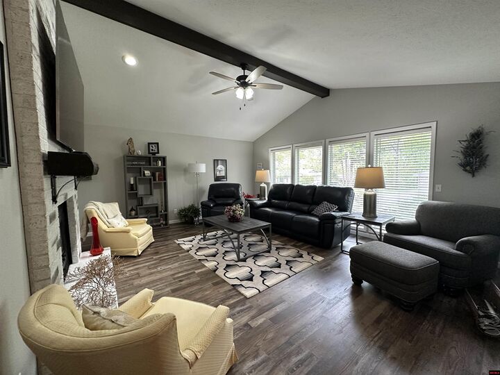 Property Photo:  1817 Fairway Drive  AR 72653 