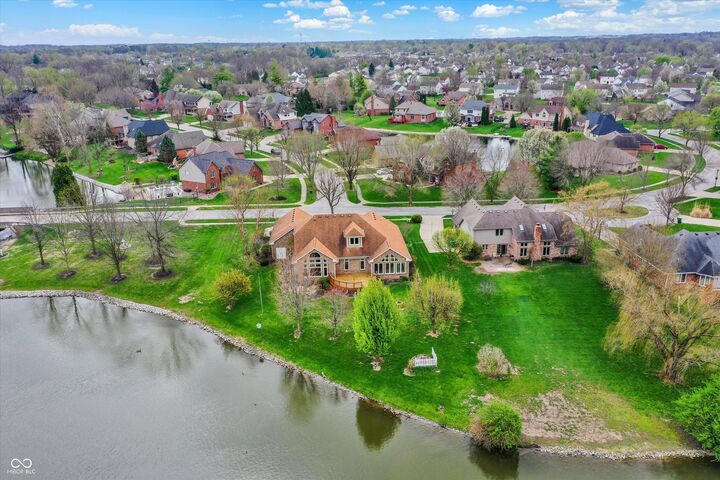 Property Photo: 100 Innisbrooke Trail IN 46142