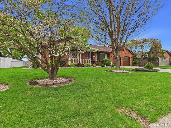 Property Photo:  193 Meadow Drive  IL 62010 