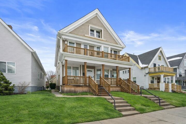 Property Photo:  3143 N Holton St 3145  WI 53212 