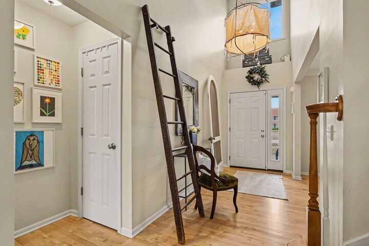 Property Photo:  1466 Old Farm Lane  MI 49085 