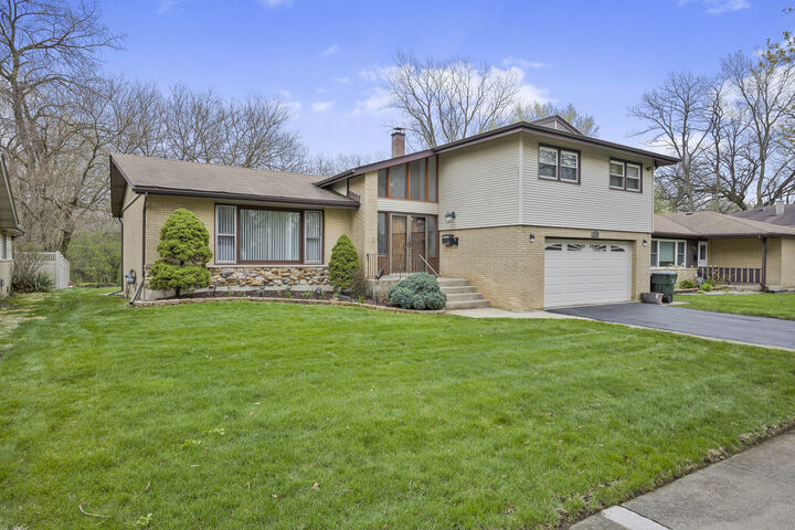 Property Photo:  19213 Center Avenue  IL 60430 