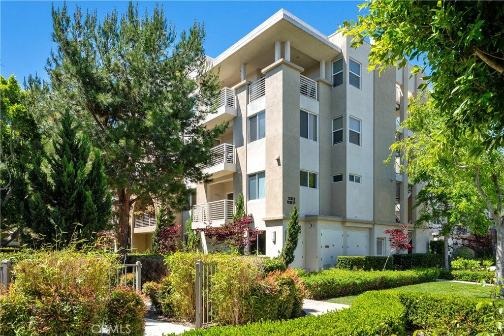 Property Photo:  13025 Park Place 301  CA 90250 