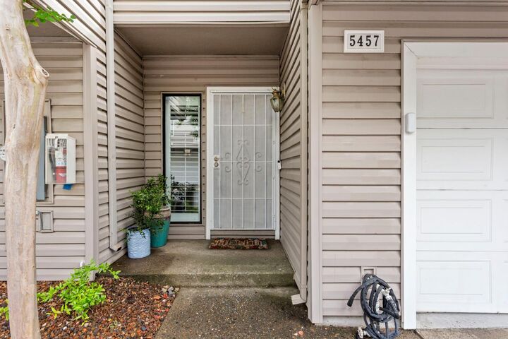 Property Photo:  5457 Ventana Place  CA 95610 