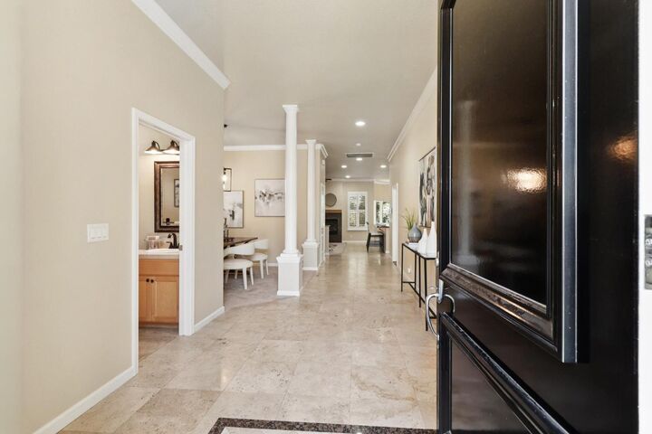 Property Photo:  1610 Arden Bluffs Lane  CA 95608 