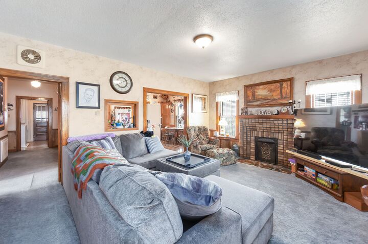 Property Photo:  105 S Trenton St  TN 38369 